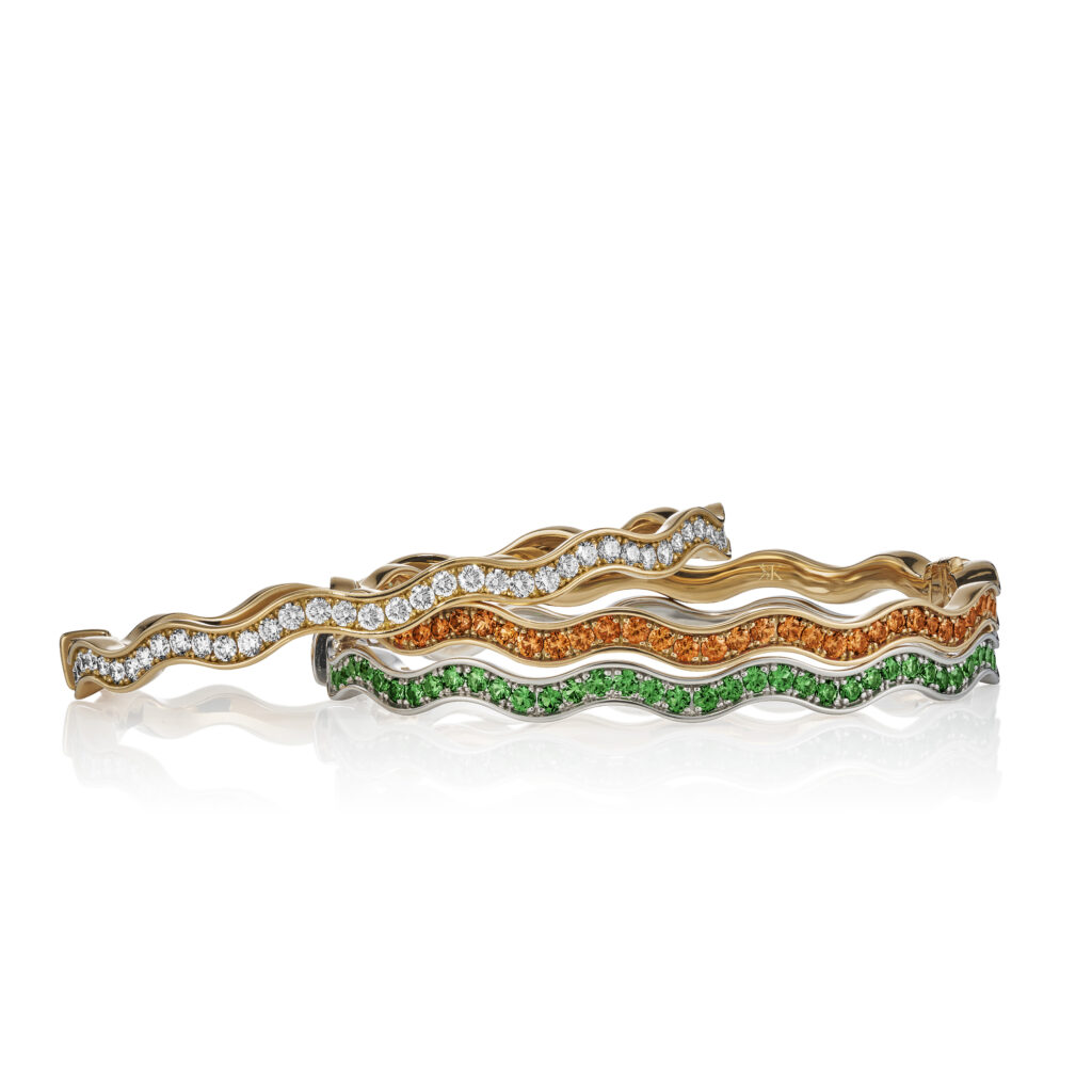 Rosé golden bracelet with diamonds or gemstones