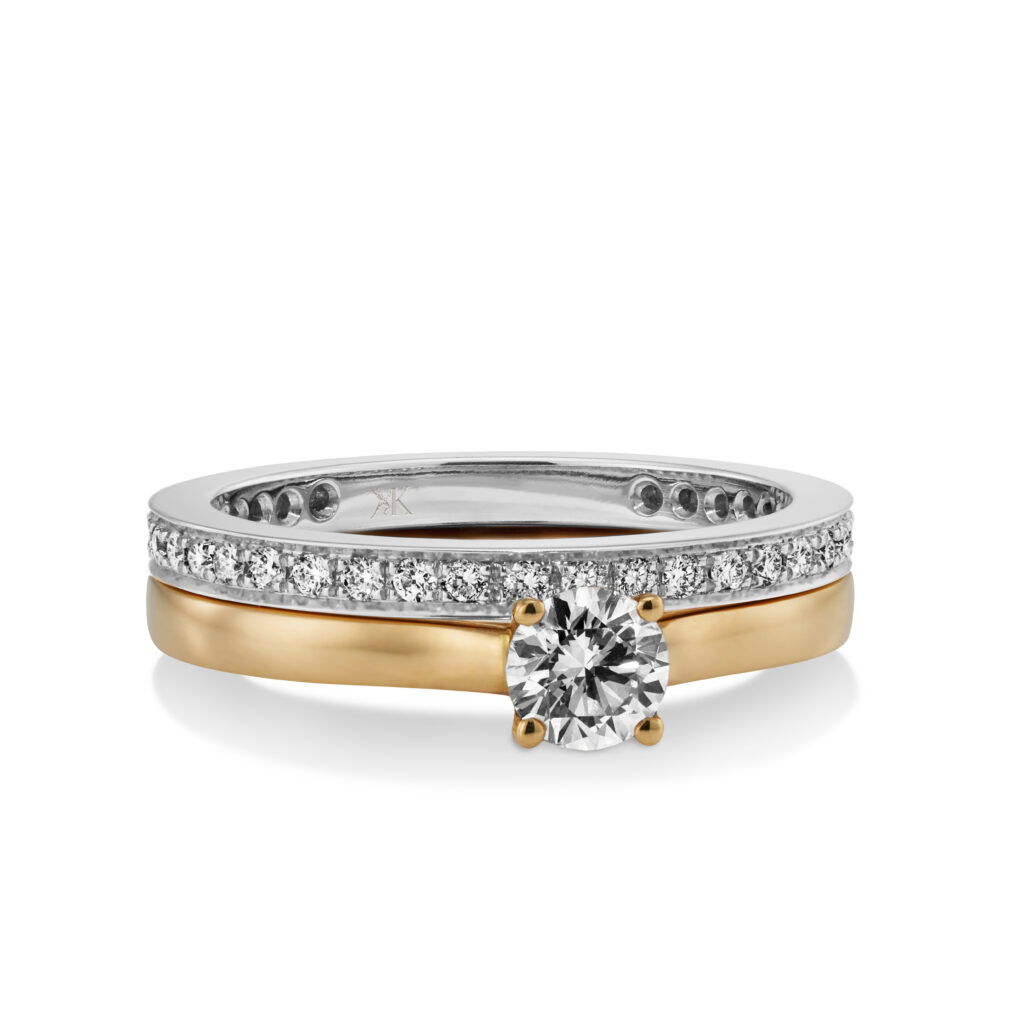 Yellow and rosé golden solitaire ring