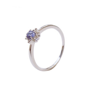 White golden ring with Tanzanite and diamonds