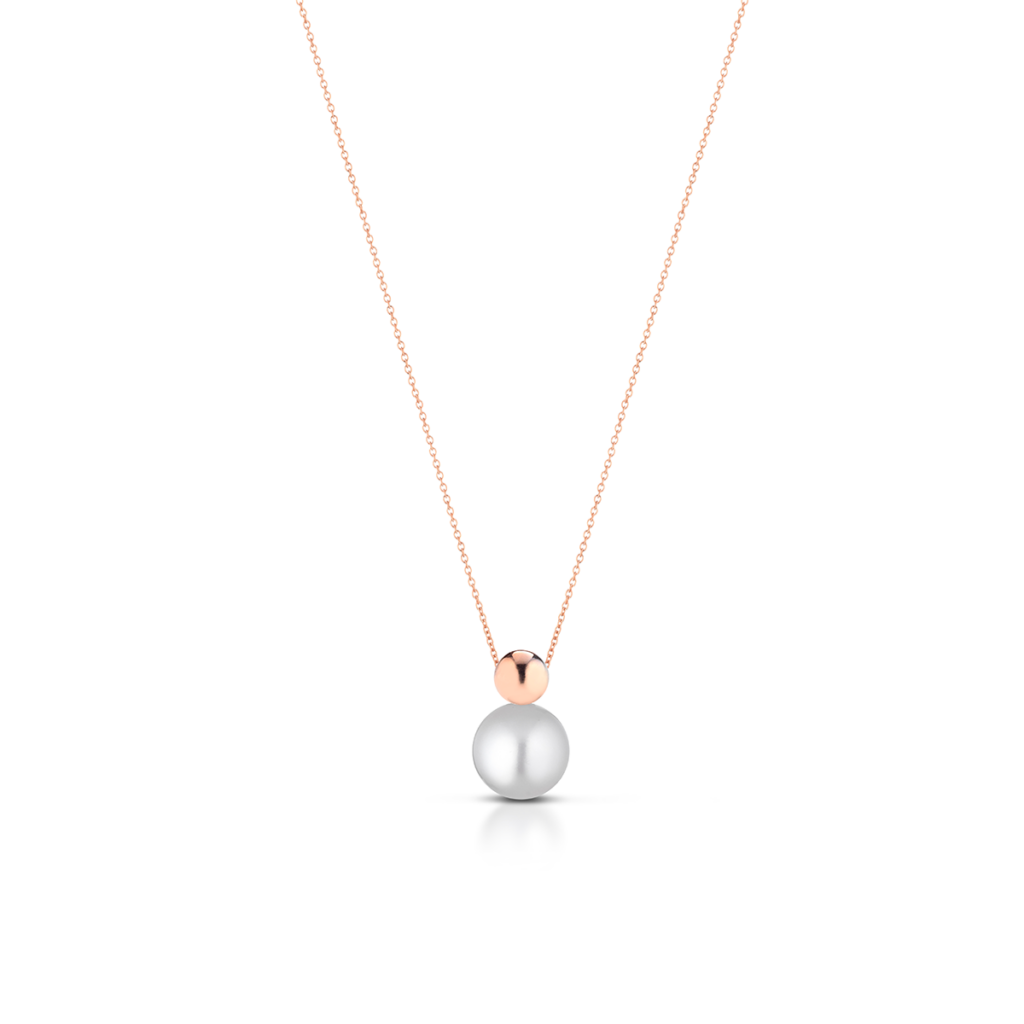 Freshwater pearl and golden pendant