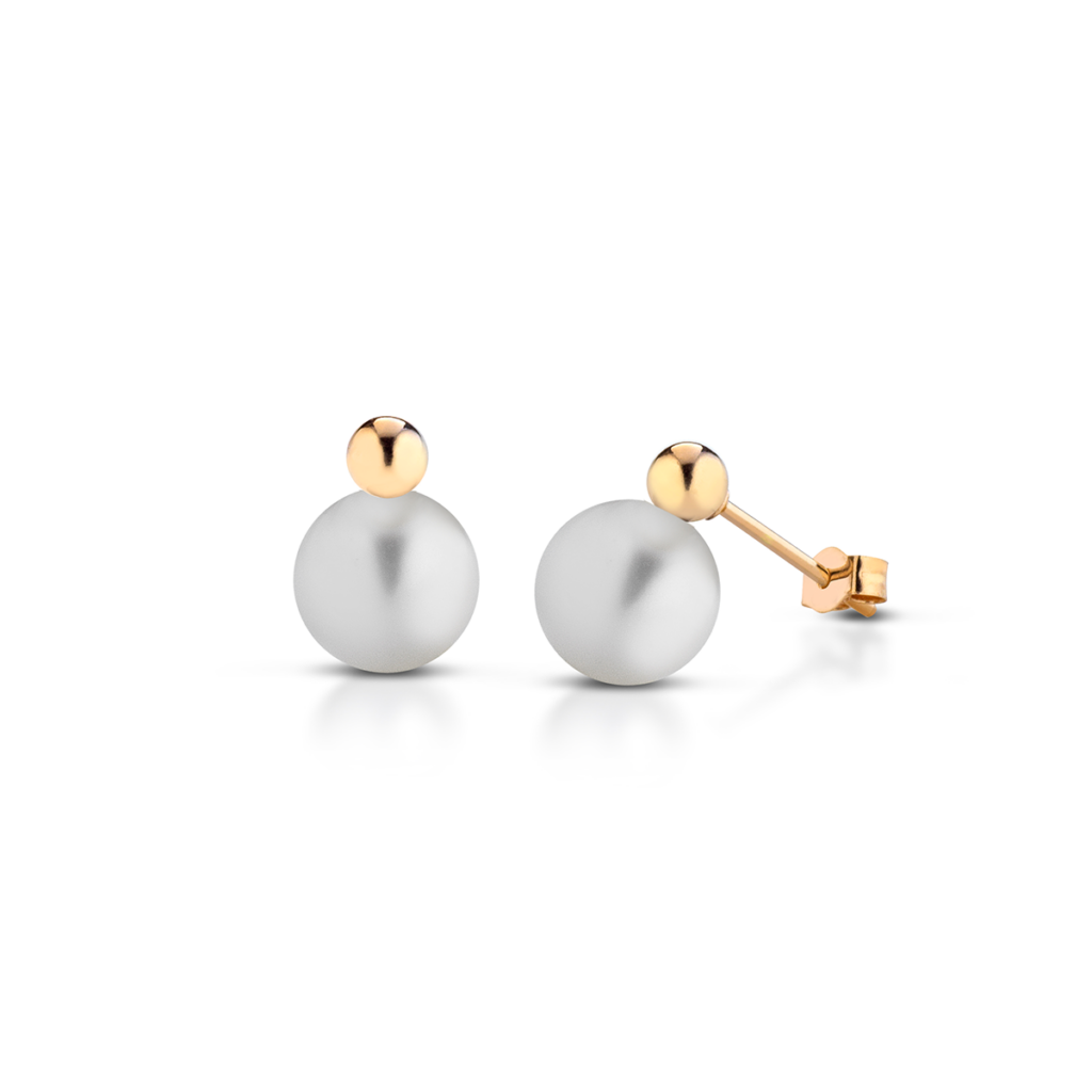 Pearl earstuds with gold