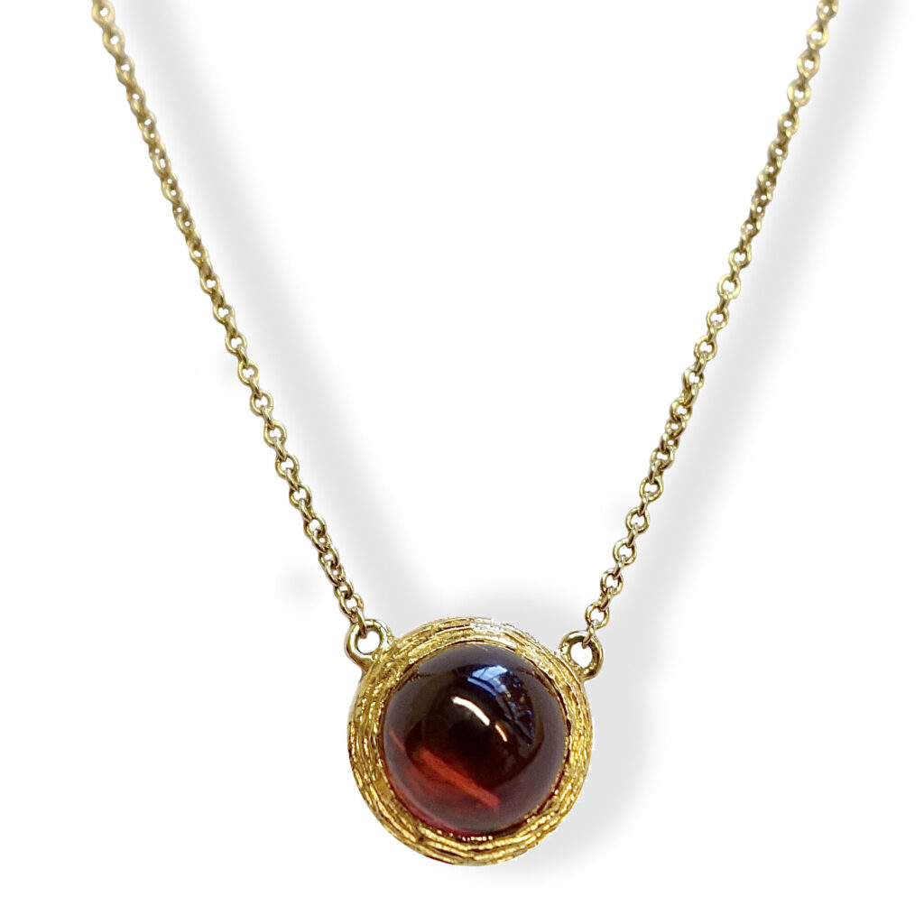 Yellow gold necklace with grenade