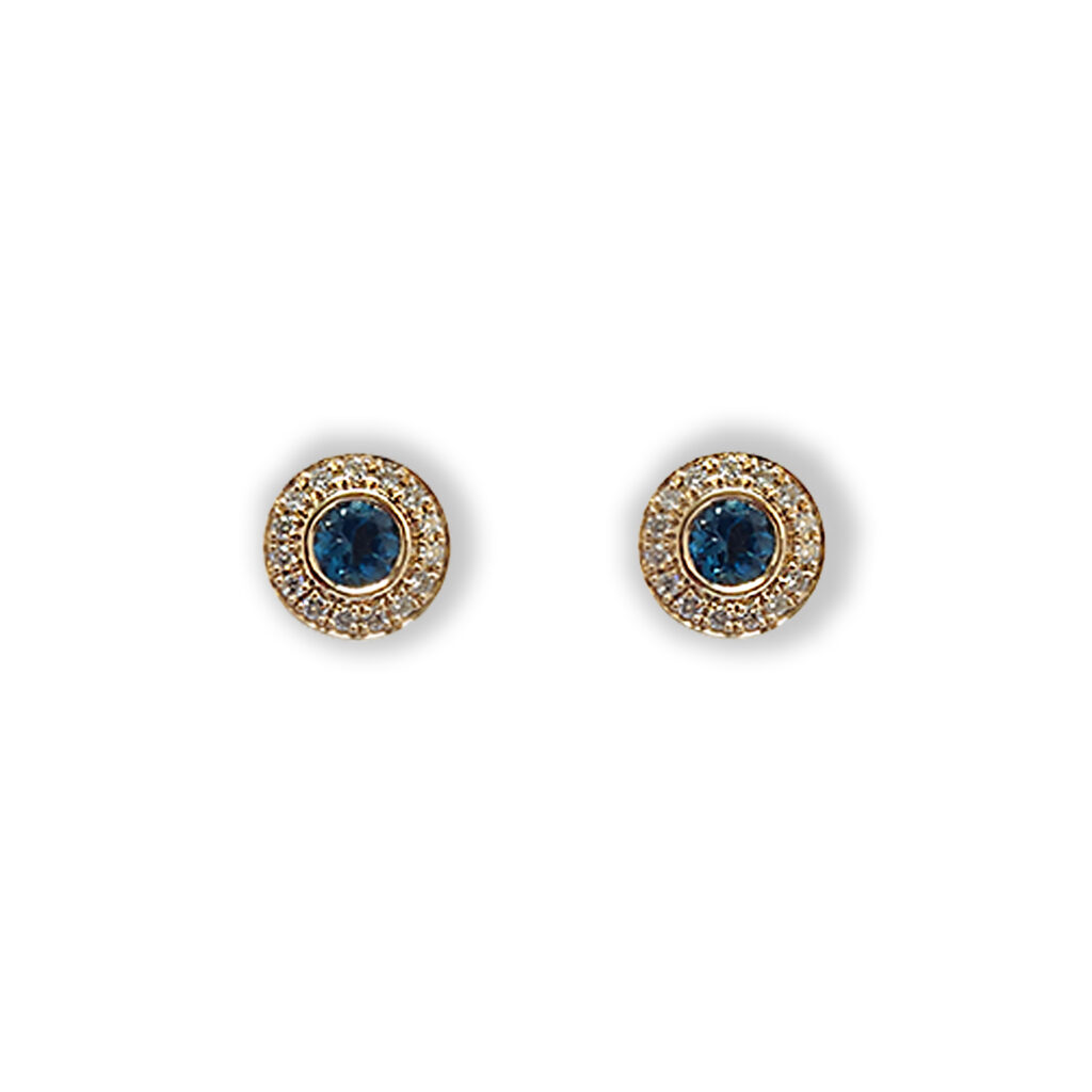 Rosé golden earstuds with London Blue topaz and diamonds