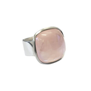 Silver ring with rosequartz