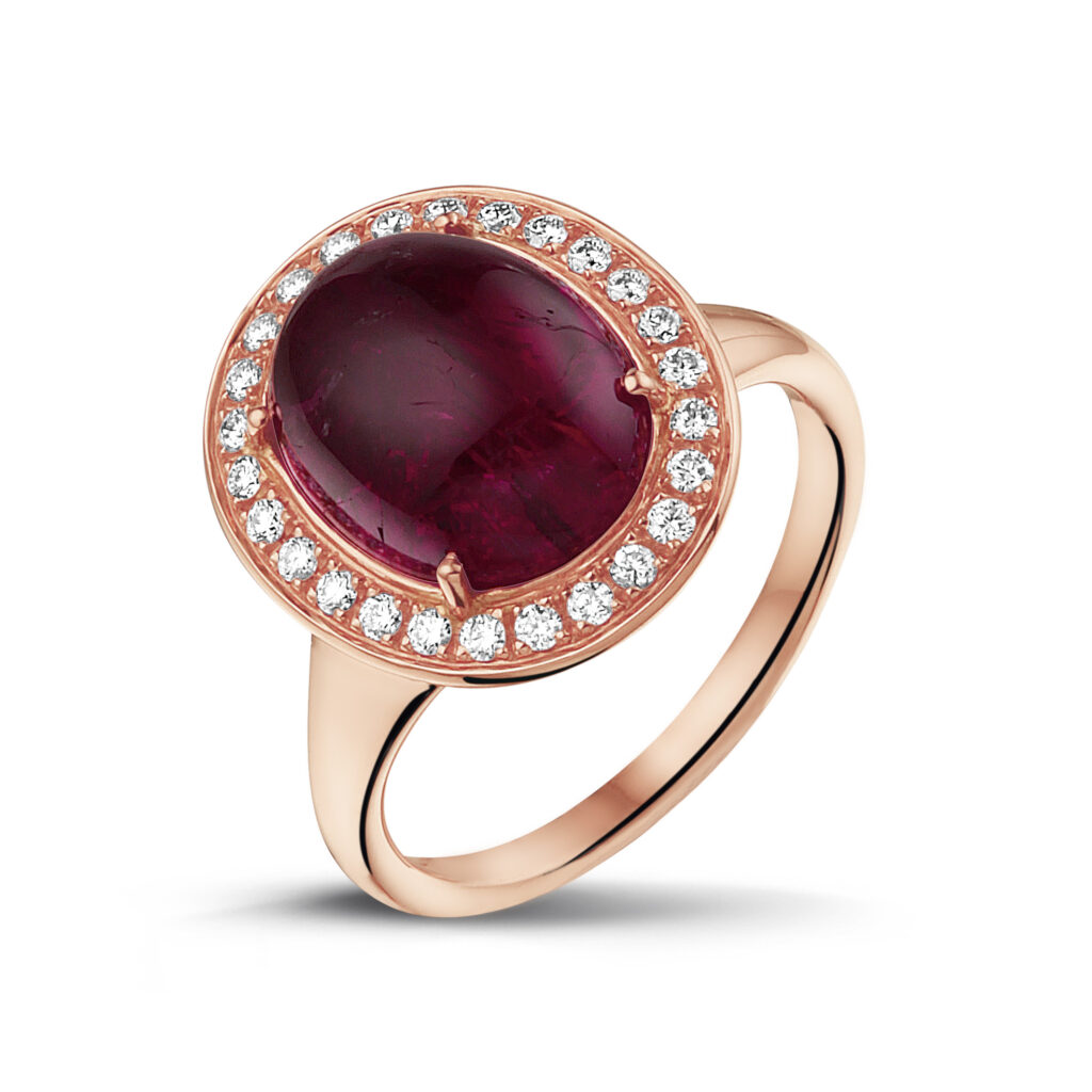 Rosé golden ring with diamonds and tourmaline