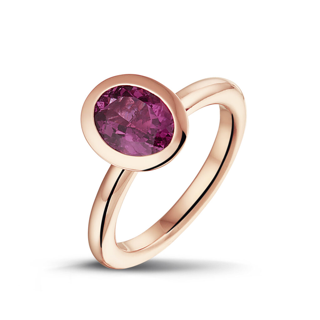 Rosé golden ring with tourmaline