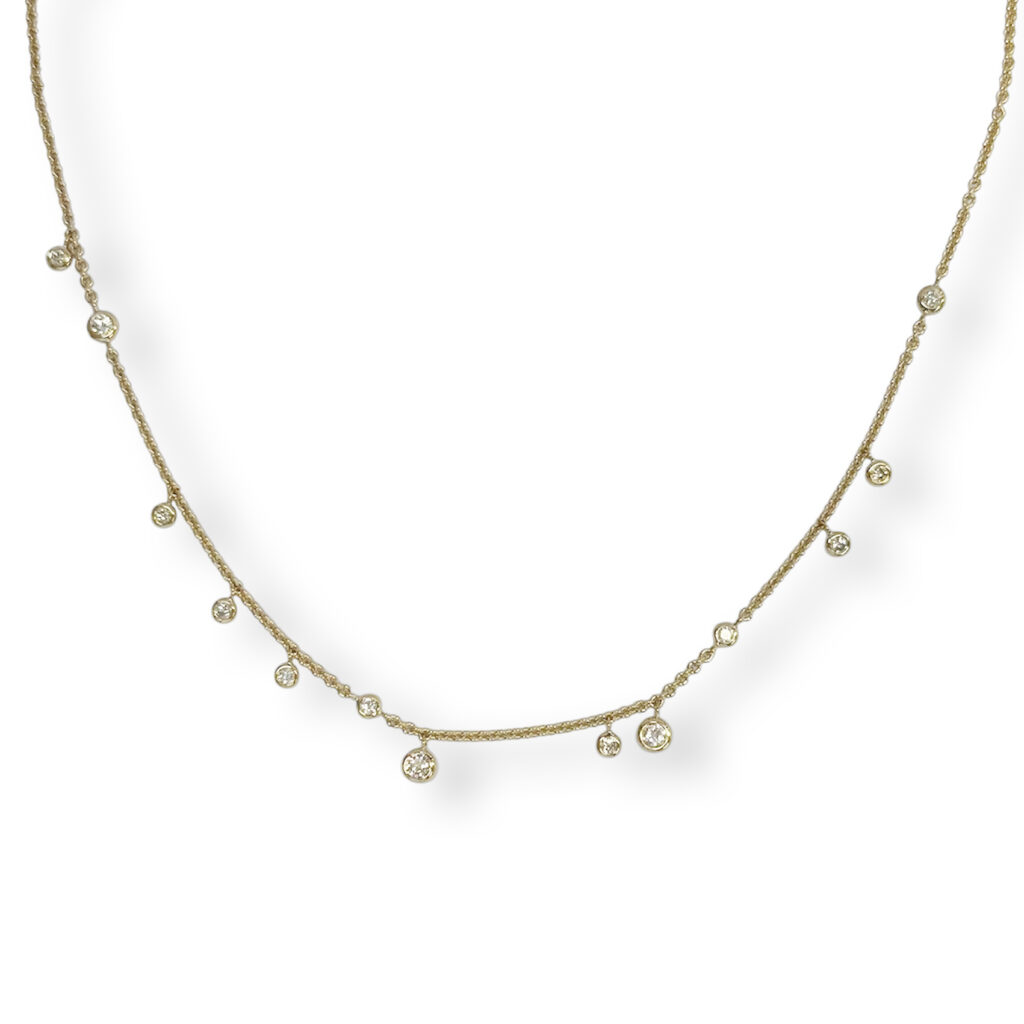 Yellow golden necklace with diamonds
